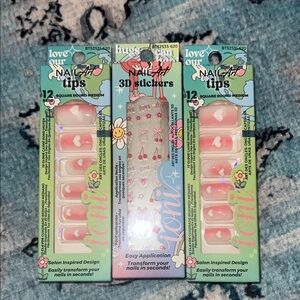 Noni Love Our Nail Tips & 3D Stickers Set - Pink Heart Design